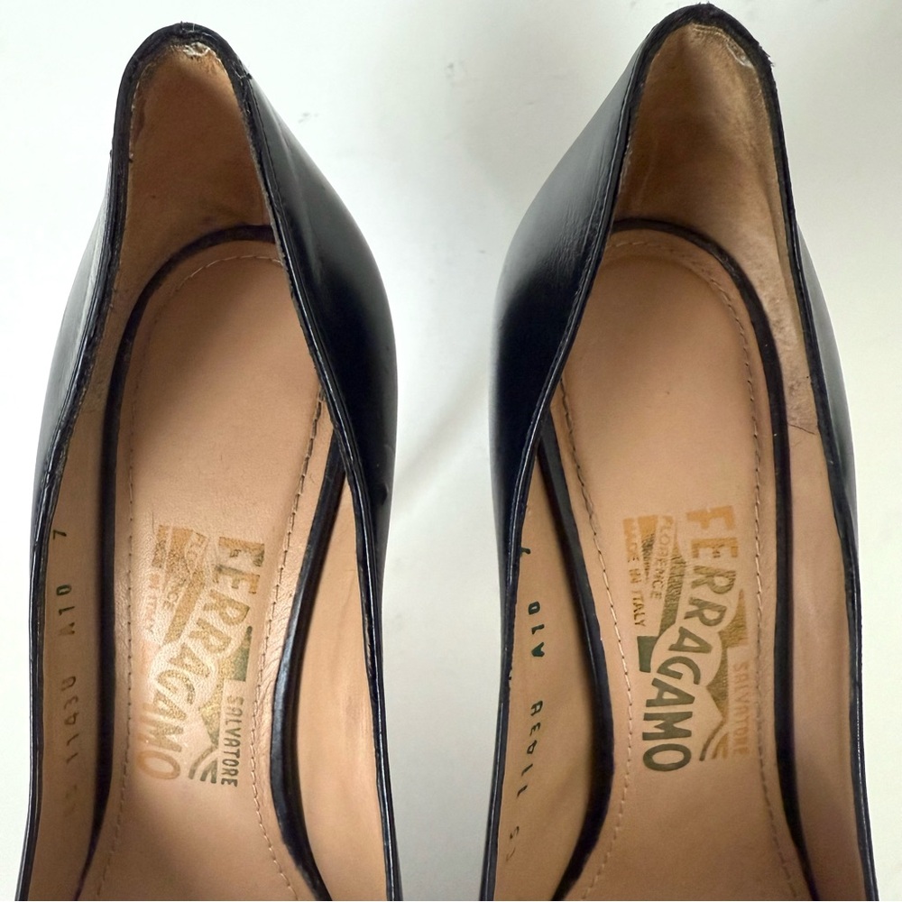 Salvatore Ferragamo Runa 100 Double Bow Leather Stiletto Heel Pointed Toe Pumps - Picture 10 of 14
